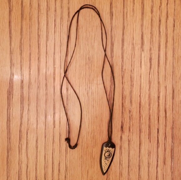 DONATED Tribal Yin Yang Necklace Choker - Picture 4 of 8